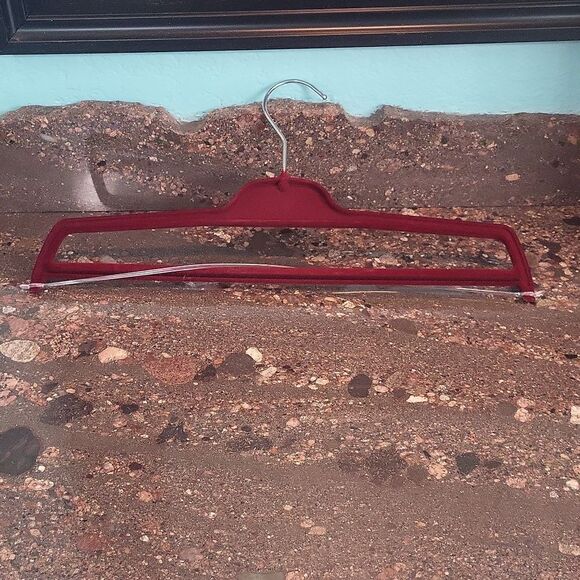 GUCCI red velvet hanger - Picture 6 of 6